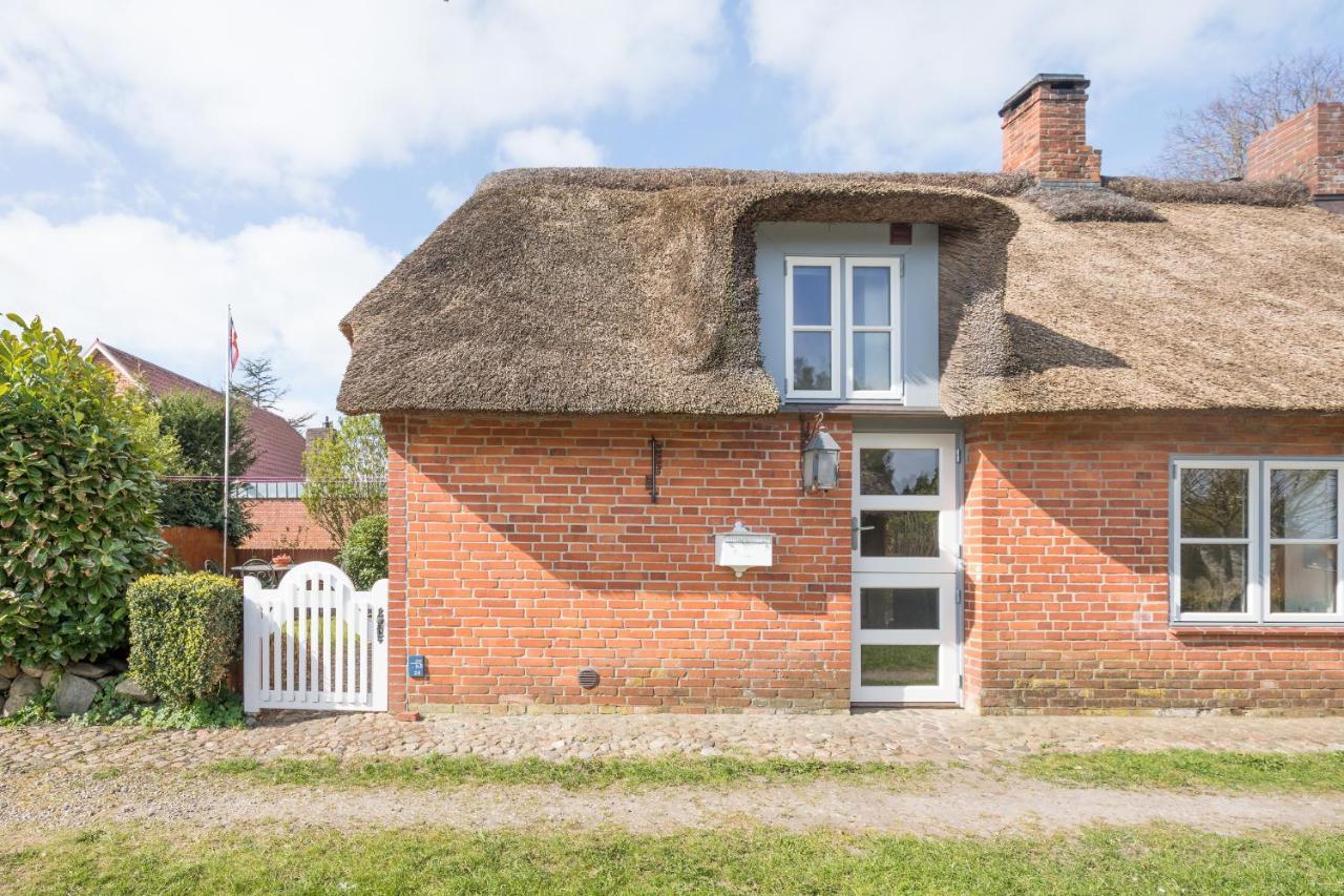 Reetperle Villa Risum-Lindholm Exteriör bild